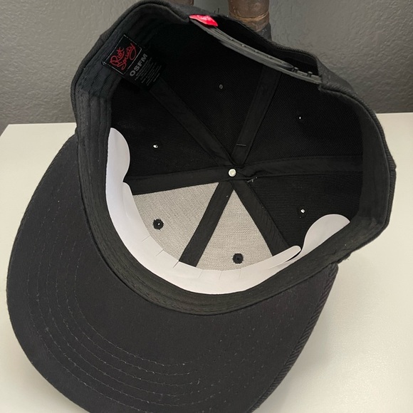 RIOT SOCIETY: X Rose Adjustable Snapback Hat - Black - Picture 4 of 8